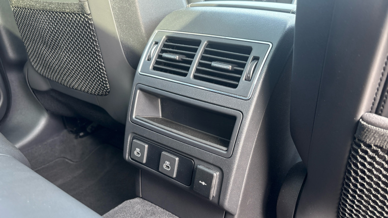 Jaguar F-Pace 2.0 D200 R-Dynamic HSE Black 5dr Auto AWD Diesel Estate